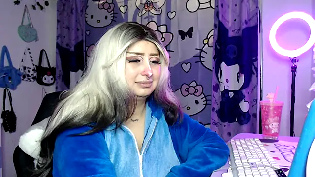 lussyevans24 online show from November 28, 6:05 am