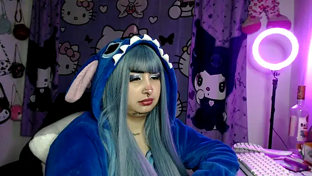 lussyevans24 online show from February 8, 7:34 am