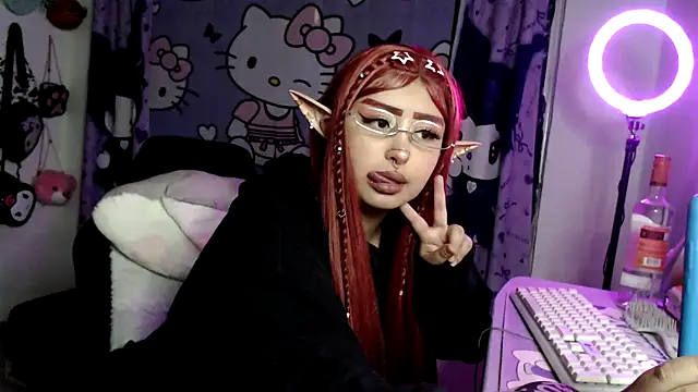 lussyevans24 online show from April 26, 5:05 am