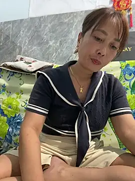 Linaannn online show from March 5, 7:26 am