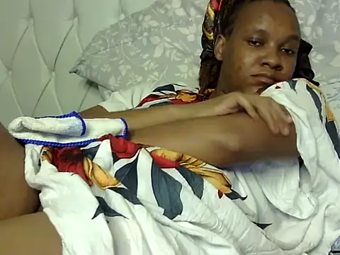 Jay Vee online show from April 26, 9:45 pm