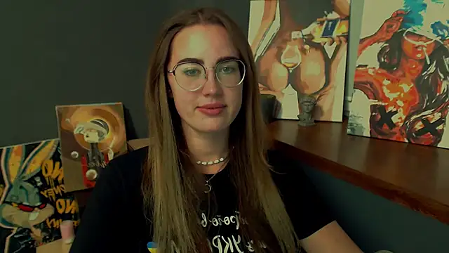 luxie milady online show from June 14, 2:28 pm