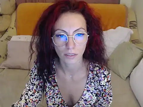 Emmatoo online show from October 3, 12:32 pm