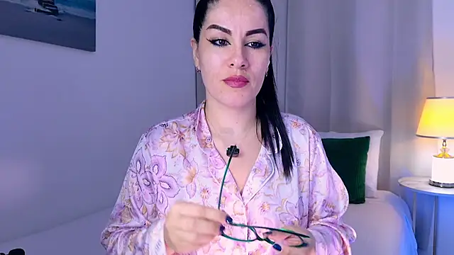 Pamela Rosal online show from April 21, 12:36 am