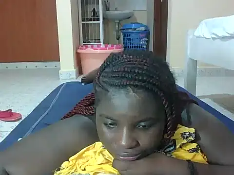 hotebbbyy online show from February 21, 7:53 am