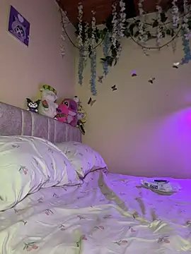 Lily candy X online show from June 16, 4:57 am