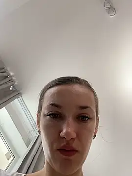 KateRedgar online show from October 12, 8:50 am