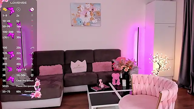 SweetAmeliaaa online show from April 24, 7:38 pm