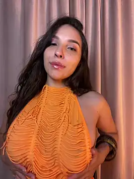 Snapshot of ThaliaRivera_ chatting on October 1, 6:29 am ThaliaRivera online show from October 1, 6:29 am