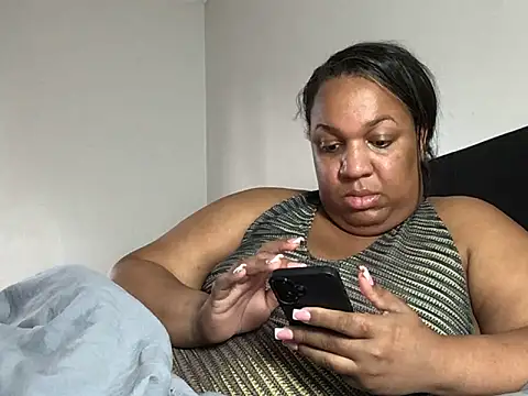 Badgirlbrittt online show from May 20, 9:45 pm