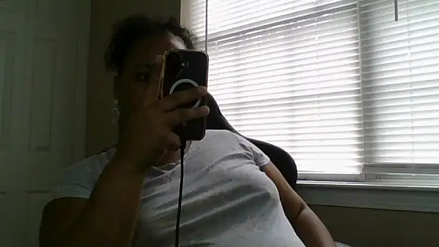 Badgirlbrittt online show from September 29, 6:13 pm