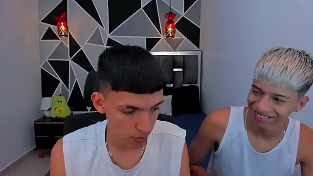 Juan Nd Steven online show from April 28, 9:29 pm