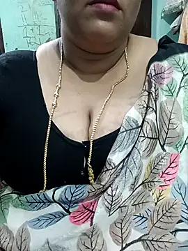 ashikaa r online show from March 9, 6:33 pm