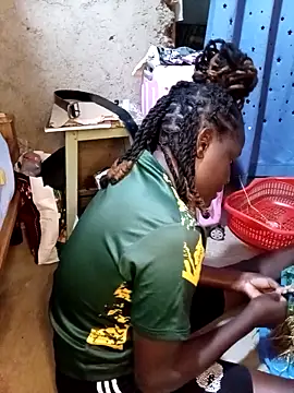 pretty prickle online show from February 16, 3:12 pm