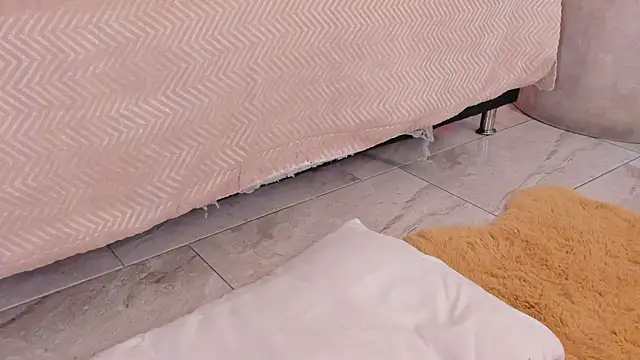 Mariapettit online show from April 26, 2:48 pm