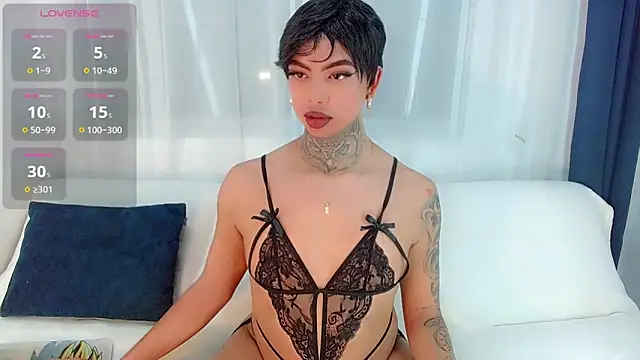 laura sweett120 online show from June 17, 6:04 am