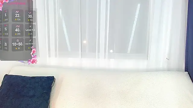 laura sweett120 online show from March 25, 4:49 am