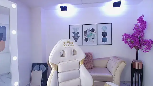 Tamara slimx online show from April 11, 6:30 am