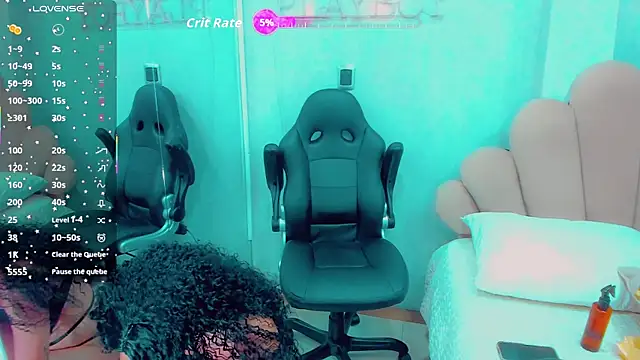 EmilyySaenz online show from April 22, 2:52 am