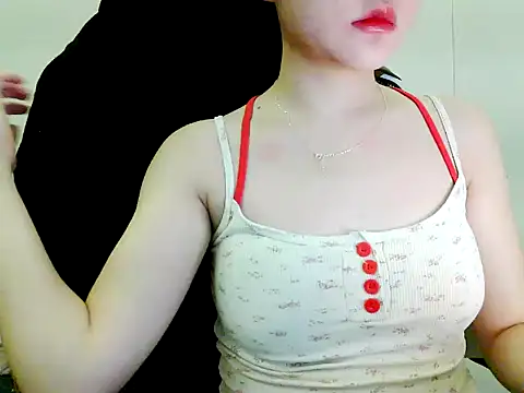 Snapshot of Yin-girl chatting on October 18, 8:43 pm Yin-girl online show from October 18, 8:43 pm