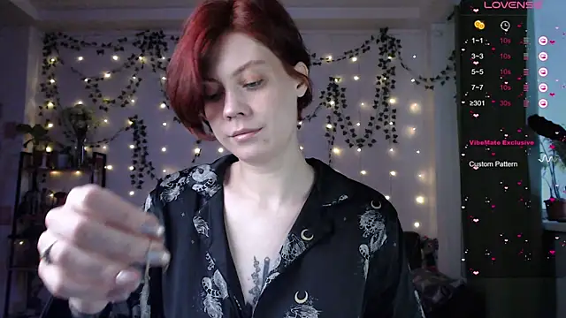Snapshot of Your_Corvus chatting on December 2, 7:10 am Your Corvus online show from December 2, 7:10 am
