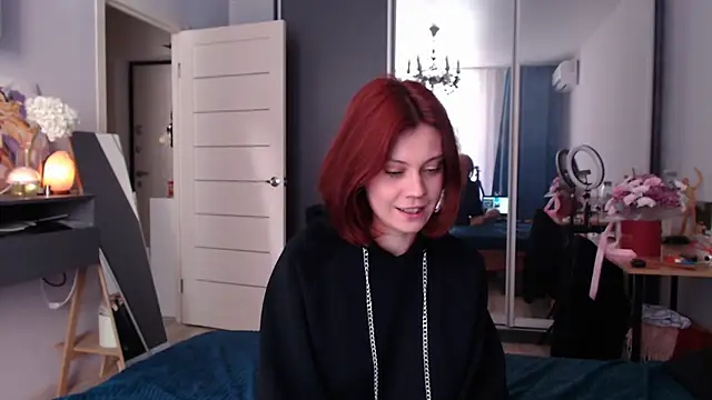 Snapshot of Your_Corvus chatting on October 1, 9:03 am Your Corvus online show from October 1, 9:03 am