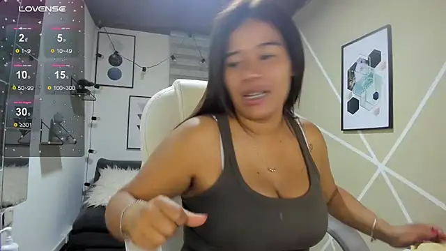 Enma  clark online show from February 14, 4:25 am