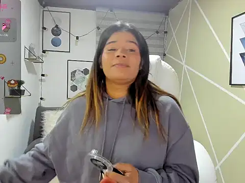 Enma  clark online show from November 7, 4:18 am