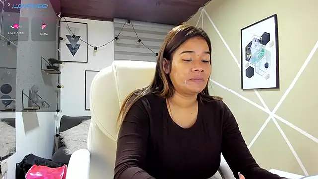 Enma  clark online show from April 21, 3:46 am