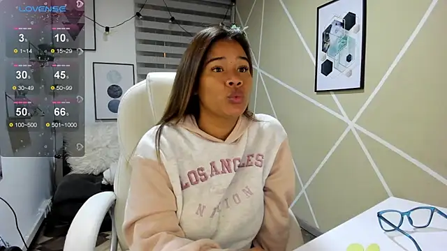 Enma  clark online show from April 19, 4:12 am