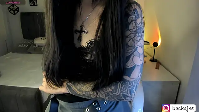Snapshot of Beck_jones chatting on September 20, 3:43 pm Beck jones online show from September 20, 3:43 pm