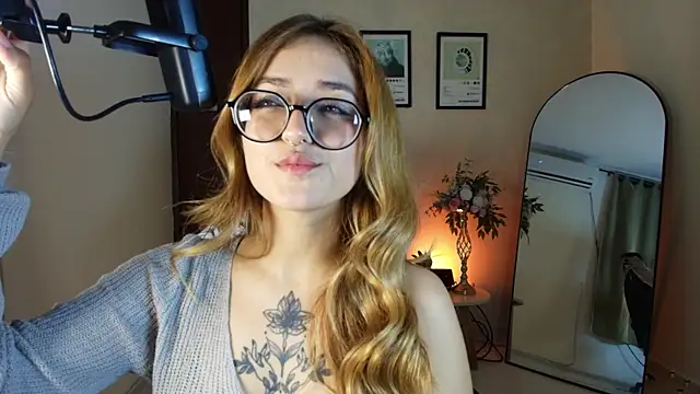 SweetJennaa online show from June 11, 2:53 am