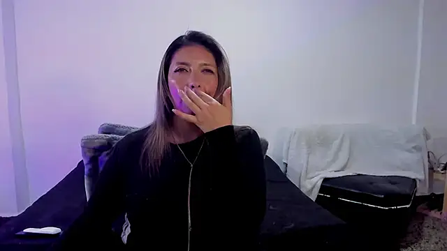 MichelleManson online show from October 25, 9:50 am