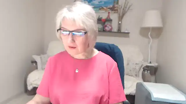 FleurMays online show from March 18, 4:39 am