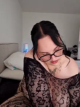 Jujuicy 97 online show from June 11, 2:58 pm