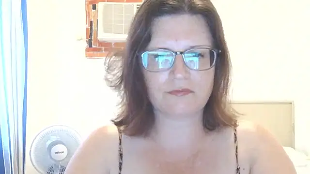 CrimsonMistress online show from April 21, 10:39 pm