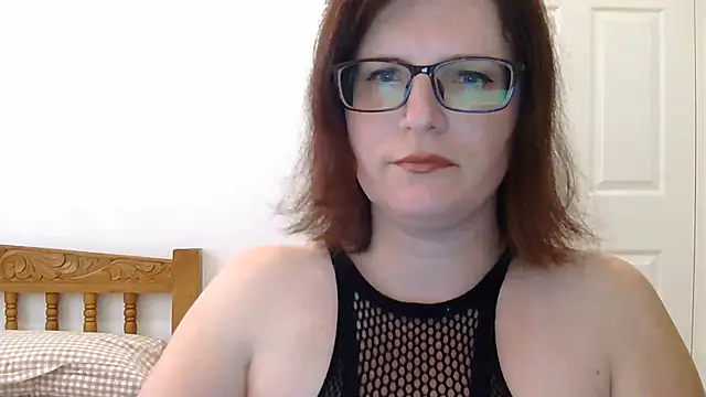 CrimsonMistress online show from November 25, 10:54 pm