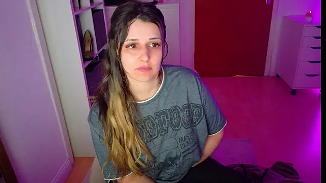 Snapshot of jenna-sxy19 chatting on October 1, 8:25 pm jenna-sxy19 online show from October 1, 8:25 pm