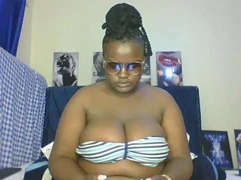 Snapshot of BIIG_MELONS chatting on September 12, 1:07 pm BIIG MELONS online show from September 12, 1:07 pm