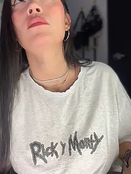 -Loren- online show from June 18, 12:21 pm