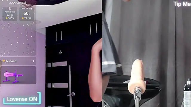 SaraRoy  online show from September 29, 7:41 pm