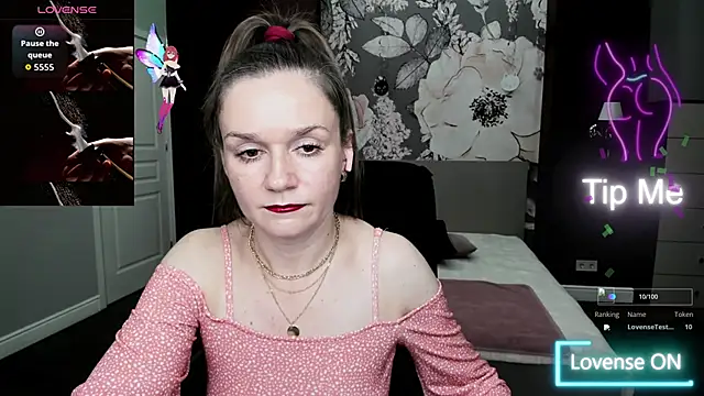 AriaGray online show from October 17, 8:23 pm