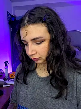 Aria Bennett21 online show from June 11, 3:14 am