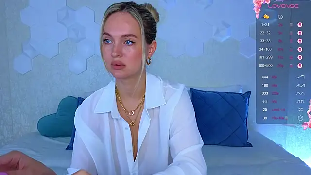 Lynna Sparks online show from September 11, 3:40 am