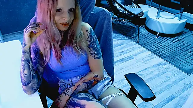 InesGold online show from April 18, 8:20 pm