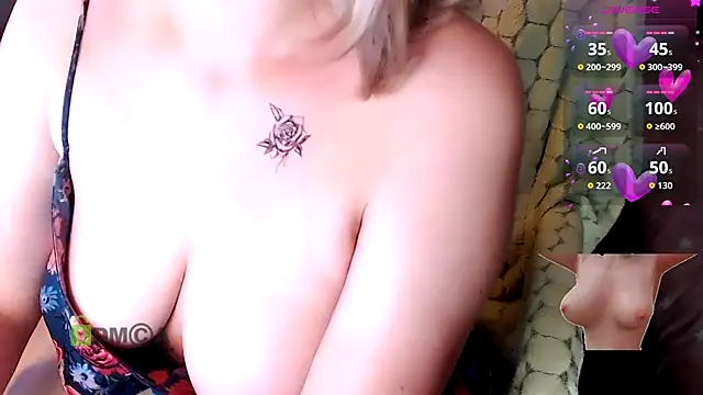 Snapshot of _-Luna-_ chatting on September 18, 12:26 pm -Luna- online show from September 18, 12:26 pm