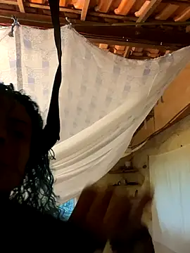 Snapshot of sammoura01 chatting on October 29, 8:44 pm sammoura01 online show from October 29, 8:44 pm