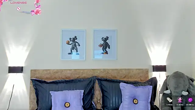 Rihana hot01 online show from April 28, 12:52 am