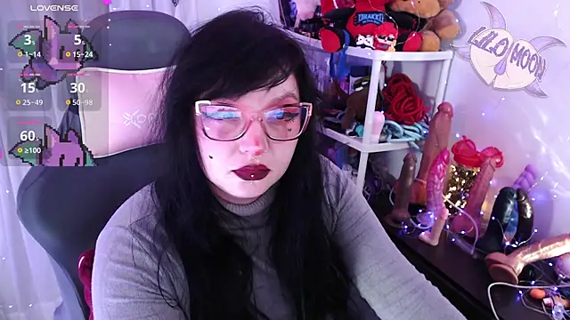 LiloMoon69 online show from March 4, 11:50 am