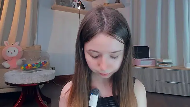 DominikaElis online show from April 22, 2:52 am